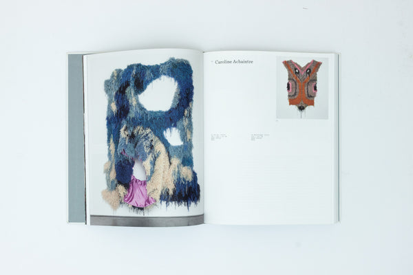 Textile Practices. Forty Female Artists and Designers from Europe. - Stephanie Kahnau ed.