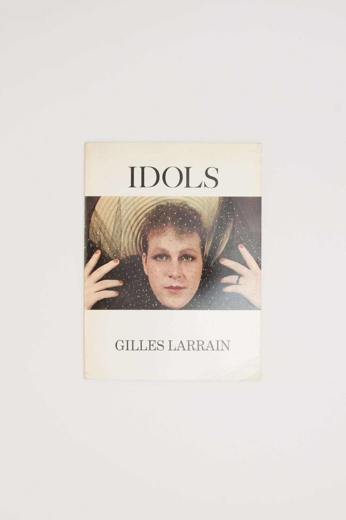 Idols - Gilles Larrain