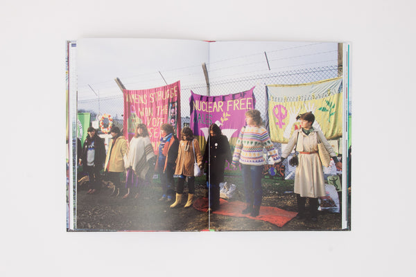 Women For Peace: Banners From Greenham Common - Charlotte Dew